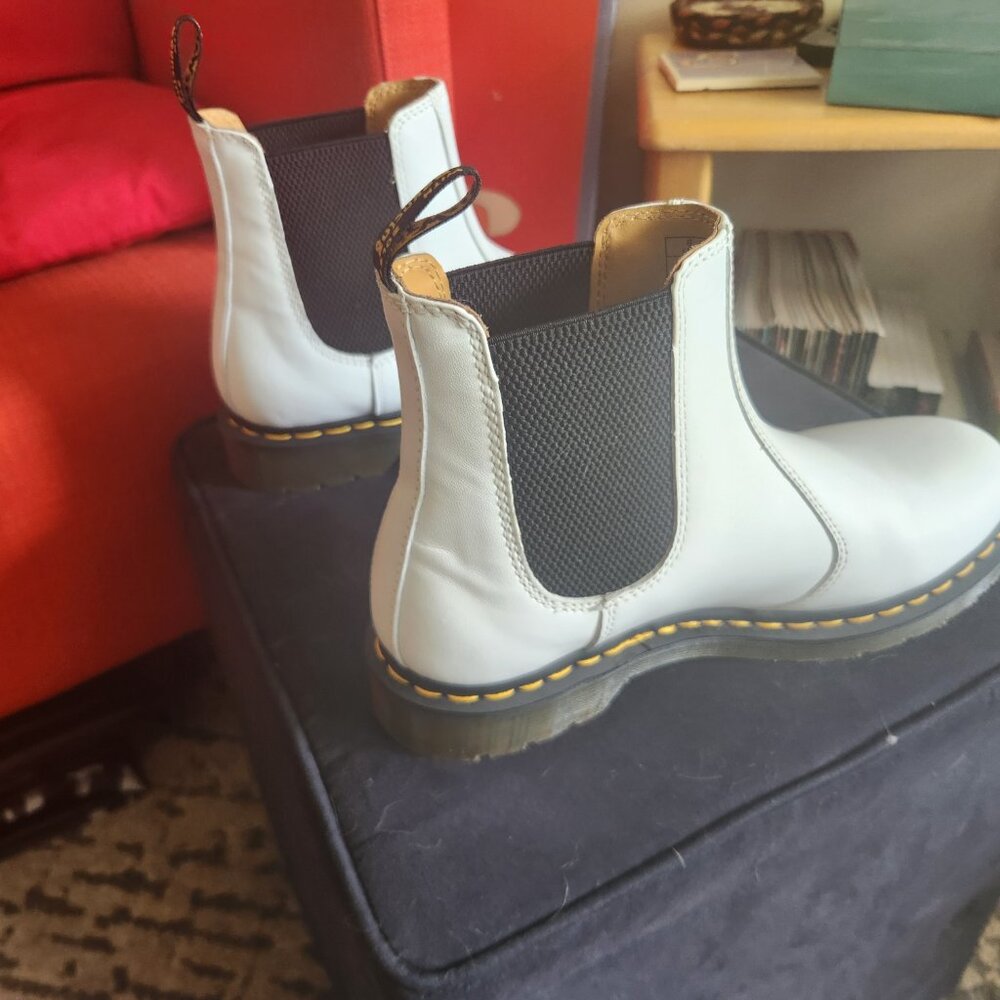 White Docs Us W 10 - image 3